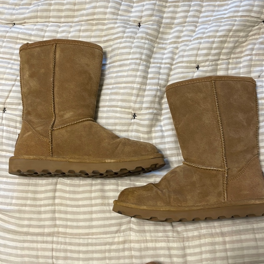Bear paw boots